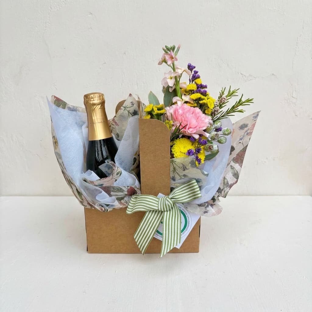Fresh Flower Carrier Set — alternate view
