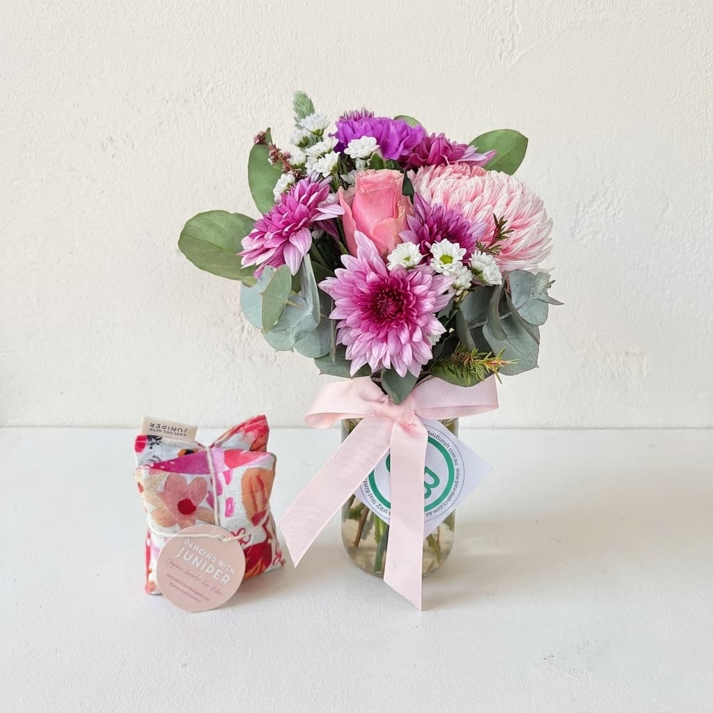 Winter Warmer | Petite Fresh Posy Jar & Heat Pack